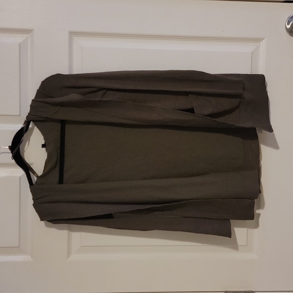 Lety & Me Medium Olive Green Cardigan